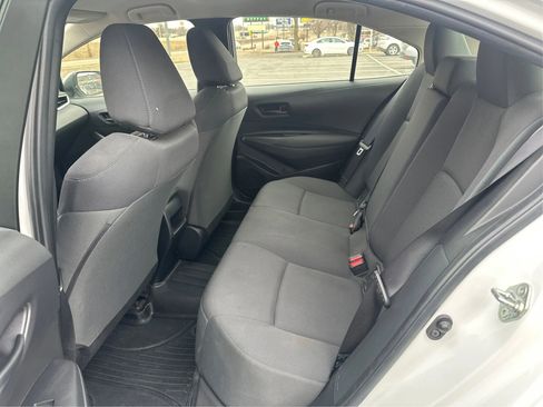 Used 2022 Toyota Corolla LE FWD image 10