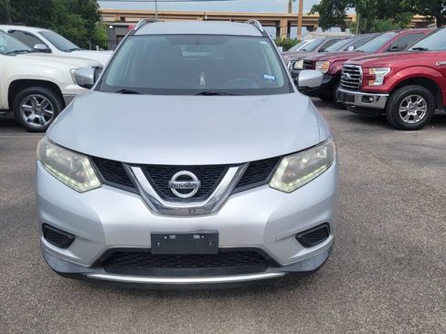 Used 2015 Nissan Rogue SV FWD image 3