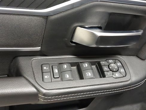 Used 2025 RAM 2500 Big Horn AWD/4WD image 25