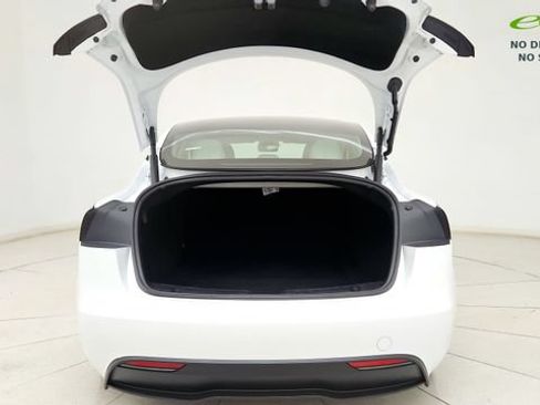 Used 2024 Tesla Model 3 Long Range RWD image 29