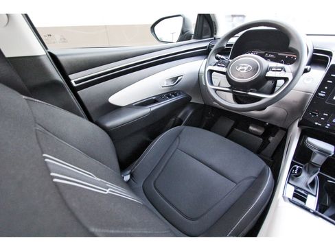 Used 2024 Hyundai Tucson SEL FWD image 11