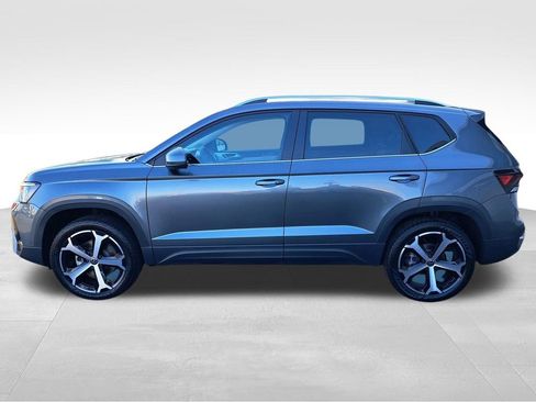 New 2025 Volkswagen Taos SEL AWD/4WD image 9