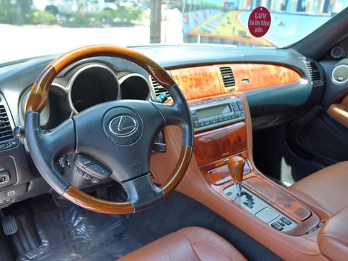 Used 2006 Lexus SC 430 Convertible image 15