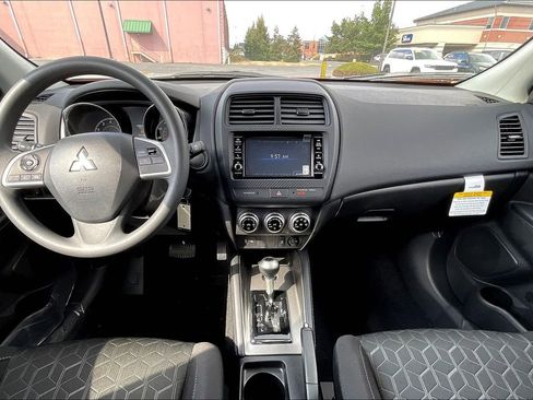 New 2025 Mitsubishi Outlander Sport ES image 5