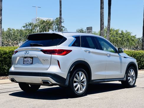 Used 2021 INFINITI QX50 Pure image 10