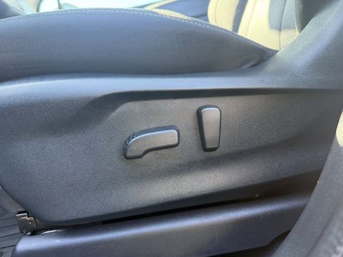 Certified 2023 Subaru Ascent Premium w/ Convenience Package image 23