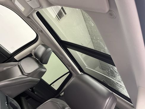 Certified 2025 Ford Expedition Active AWD/4WD image 7