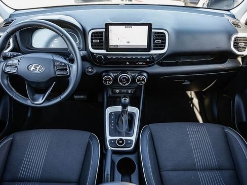 Certified 2024 Hyundai Venue Limited image 12