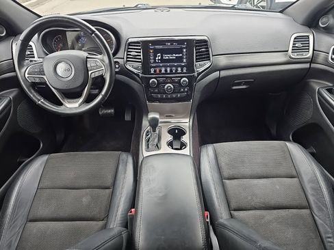 Used 2019 Jeep Grand Cherokee Altitude image 22