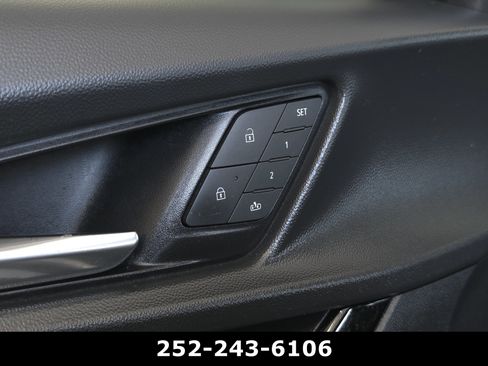 Used 2025 Chevrolet Equinox ACTIV w/ Safety and Technology Package FWD image 12