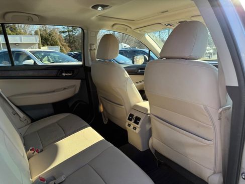 Used 2016 Subaru Outback 2.5i Limited image 15