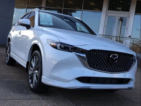New 2025 MAZDA CX-5 Signature image 7