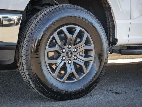 Used 2022 Ford F150 XLT w/ Equipment Group 302A High image 11