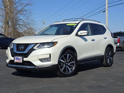Used 2018 Nissan Rogue SL w/ Premium Package image 2