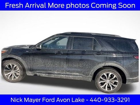 Used 2025 Ford Explorer ST-Line image 3