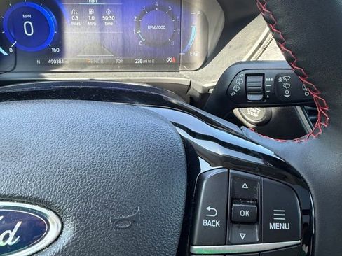 Used 2022 Ford Escape SEL w/ SEL Stealth AWD Package image 18