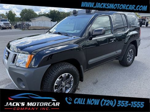 Used 2015 Nissan Xterra PRO-4X w/ Pro-4x Leather Package image 8