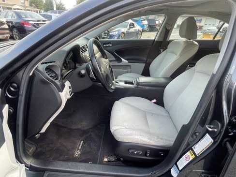 Used 2009 Lexus IS 250 AWD image 12