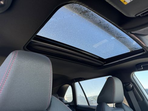 New 2025 Toyota RAV4 SE image 3