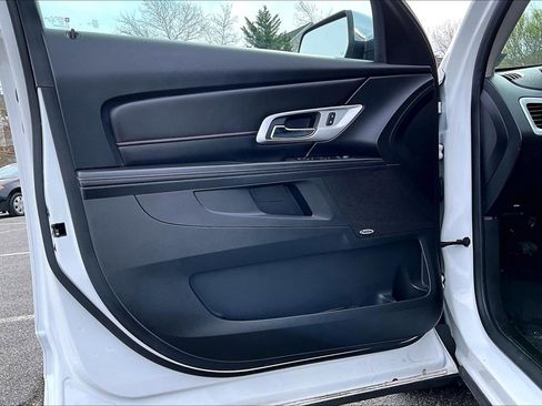 Used 2016 GMC Terrain SLT image 21