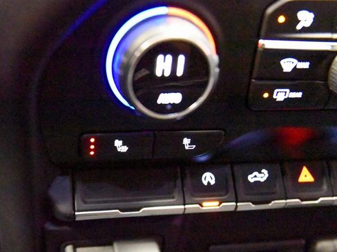 Used 2019 Chevrolet Silverado 1500 LT w/ All-Star Edition image 21