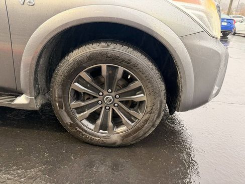 Used 2018 Nissan Armada Platinum image 23