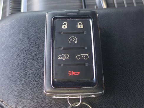 Used 2023 Jeep Wagoneer Series III w/ Preferred Equipment Group image 33