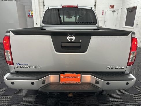 Used 2021 Nissan Frontier SV image 8