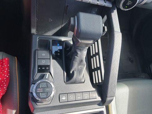 Used 2025 Toyota 4Runner Trailhunter AWD/4WD image 29