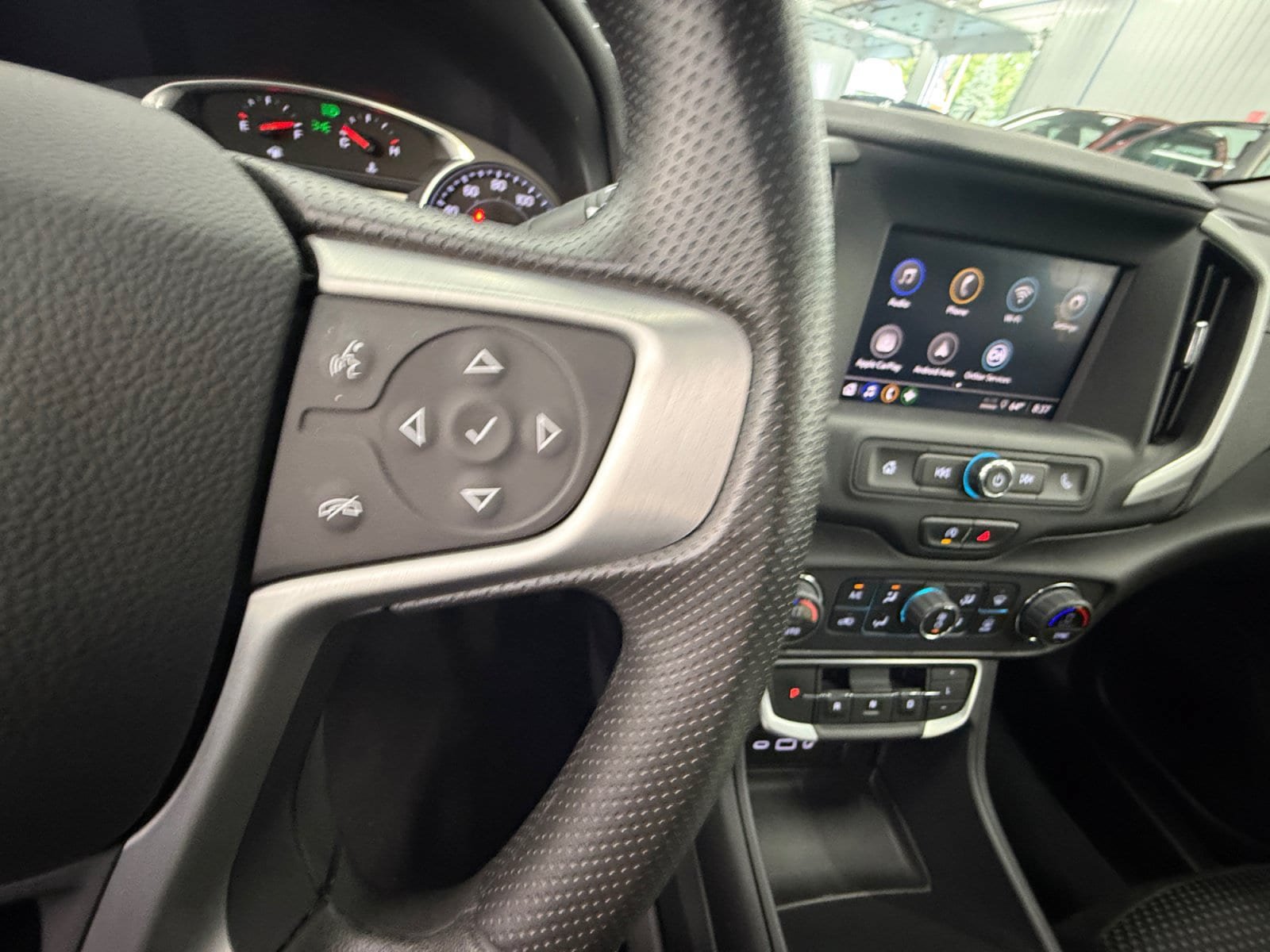Used 2022 GMC Terrain SLE w/ Driver Convenience Package AWD/4WD image 18
