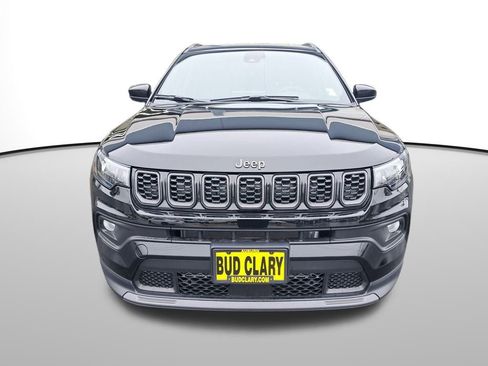 New 2026 Jeep Compass Latitude image 9