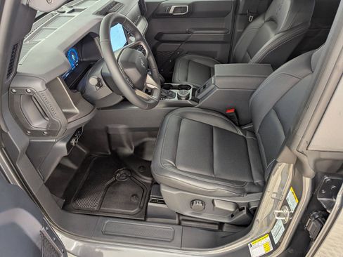 New 2026 Ford Bronco Big Bend w/ Black Diamond Package image 5