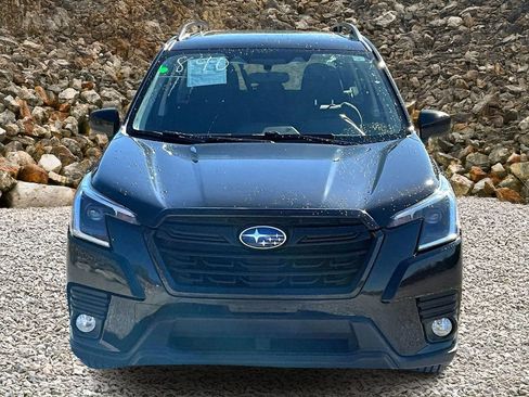 Used 2023 Subaru Forester Premium image 3