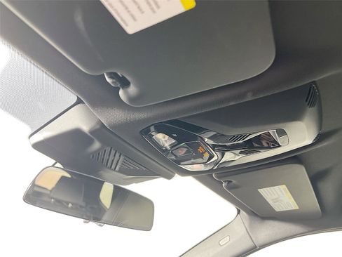 Certified 2025 BMW X1 xDrive28i w/ Convenience Package image 11