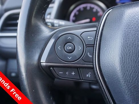 Used 2024 Toyota Camry SE FWD image 4