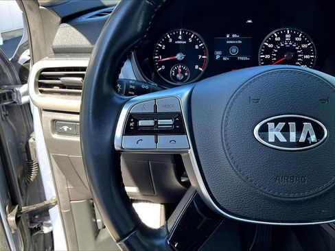 Used 2021 Kia Telluride S FWD image 12