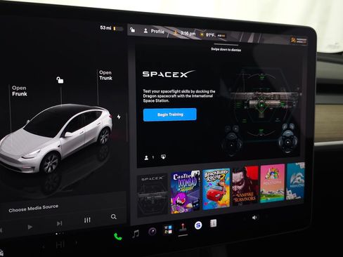 Used 2023 Tesla Model Y Long Range AWD/4WD image 31