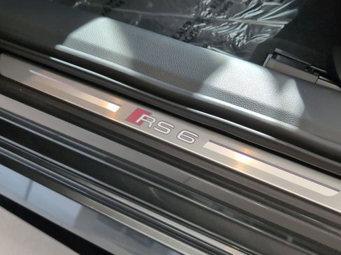 New 2026 Audi RS 6 performance image 11