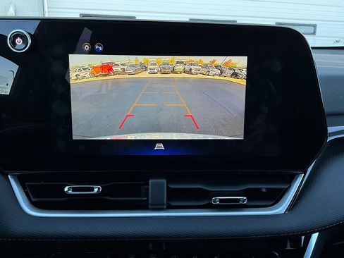 Used 2025 Chevrolet Equinox LT image 31