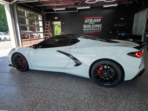 Used 2023 Chevrolet Corvette Stingray Coupe w/ 1LT RWD image 2