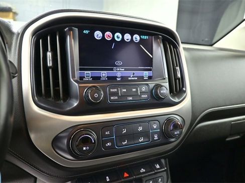 Certified 2018 GMC Canyon SLT w/ Driver Alert Package image 22