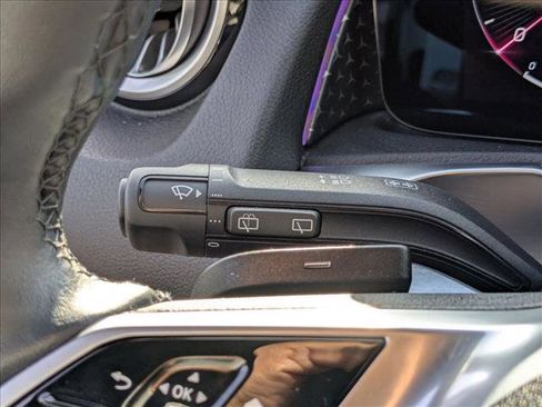 Certified 2025 Mercedes-Benz GLB 250 4MATIC image 16