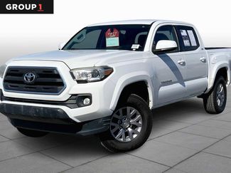 Used 2017 Toyota Tacoma SR5 video 1
