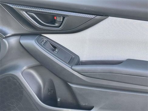 Used 2023 Subaru Crosstrek 2.0i Premium image 17