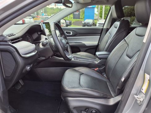 Used 2022 Jeep Compass Latitude image 16