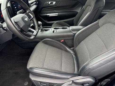 Used 2024 Ford Mustang Coupe RWD image 9
