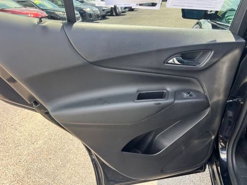 Used 2020 Chevrolet Equinox LT AWD/4WD image 16
