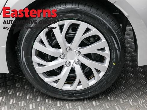 Used 2023 Toyota Corolla LE image 8