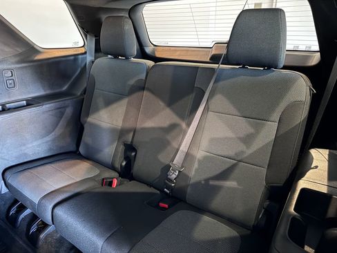 Certified 2023 Chevrolet Traverse LT w/ LPO, Floor Liner Package image 12