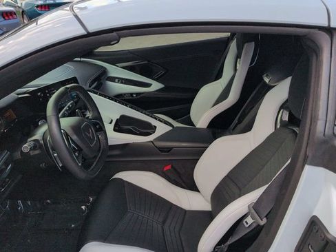 Used 2024 Chevrolet Corvette Stingray Preferred Cpe w/ Z51 Performance Package RWD image 15
